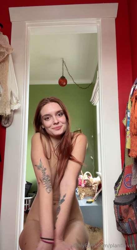 I love this frame from my last FaceTime pussy play video so ..