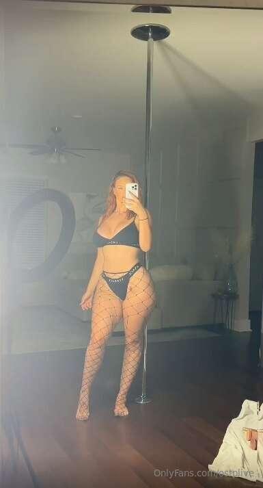 Dont you wanna SEE what i did in this outfit daddy? 🤭😋