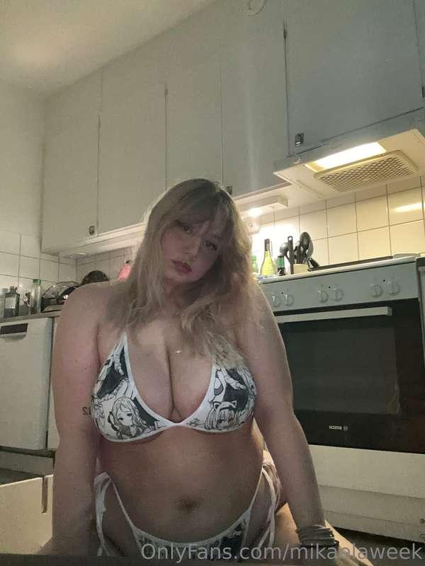 mikaela222 image #0