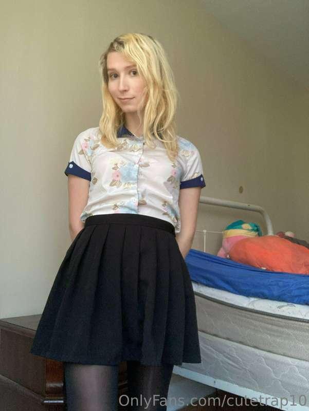 when girl next door turns out your dream girl 😘