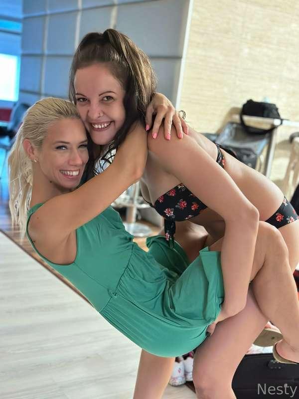 Lovely pic with @dollydiorexxx 😍