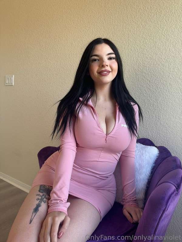 sugar, spice, and a lil too much selfie confidence 💖📸