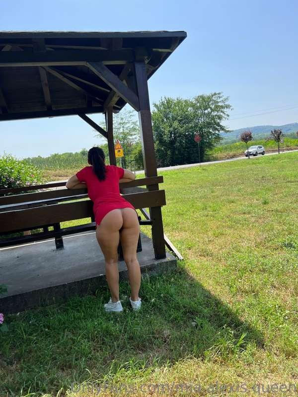 mia.alexis.queen image #6