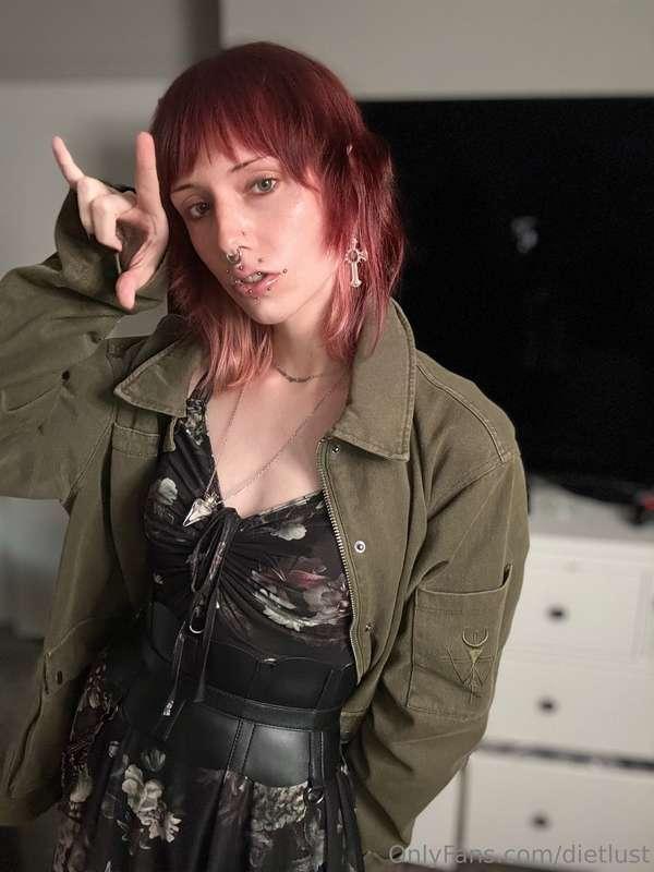 Went to a party tonight got so pretty 😜 turned into an impro..