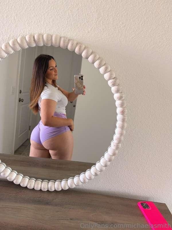 I'm bored. DM and share a secret with me. I promise not to t..