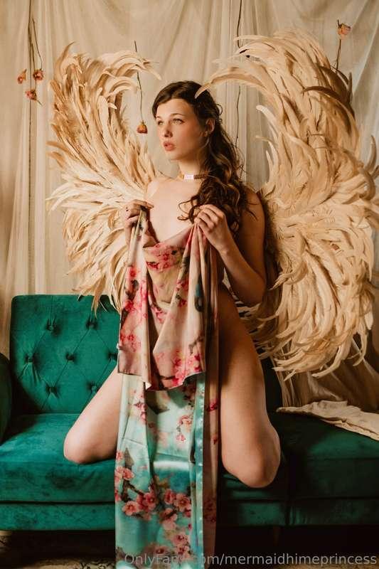 swipe to see beyond the cloth ~