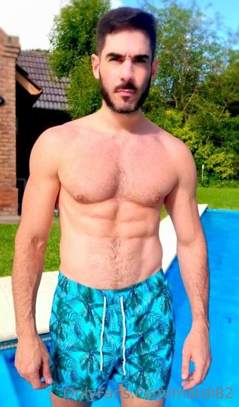 Ready to get naked,wait next post.😁😎