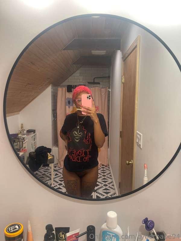 dm for solo, customs, g/g and b/g ☺️