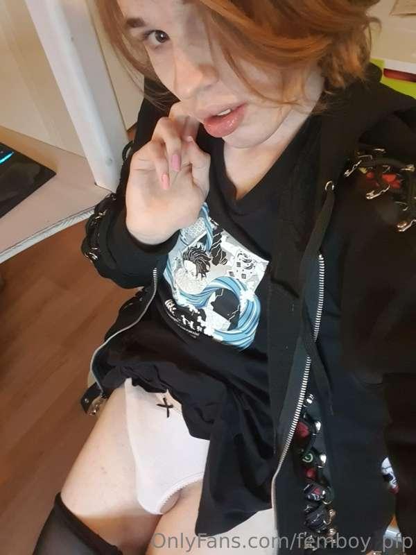 femboy_pfp image #7