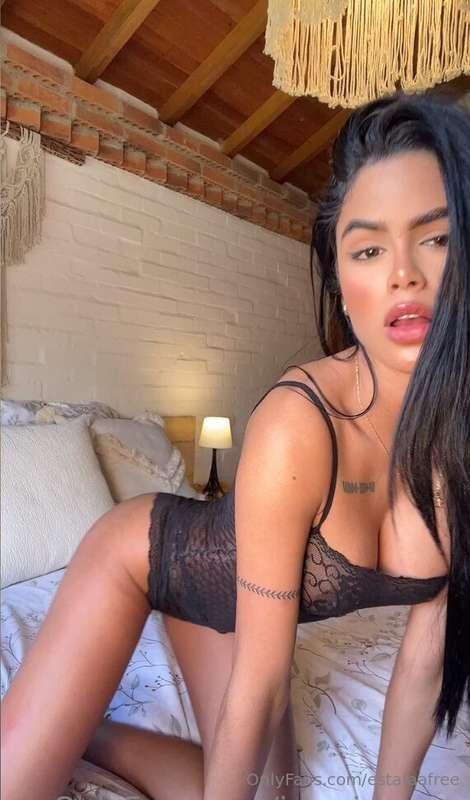 Caught me waking up, caught in the raw and real… 😍😏