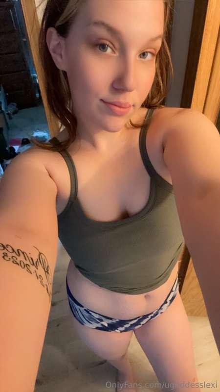 Let’s chat hmu someone!