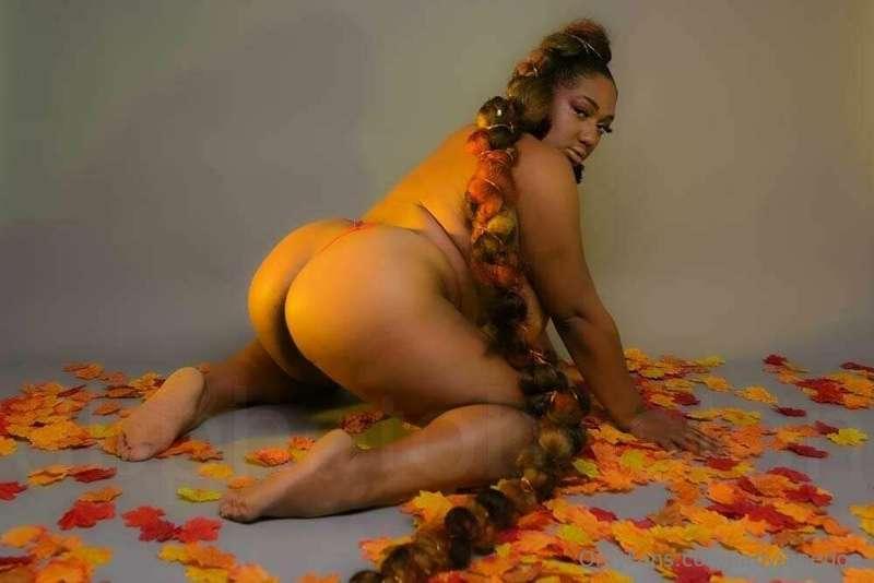 😈🤤💋Your favorite Curvy Cam Girl💋🤤😈
⬇️⬇️⬇️⬇️⬇️⬇️
 @curvyyunic..