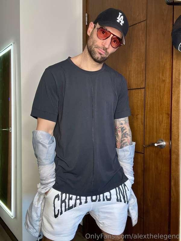 😎