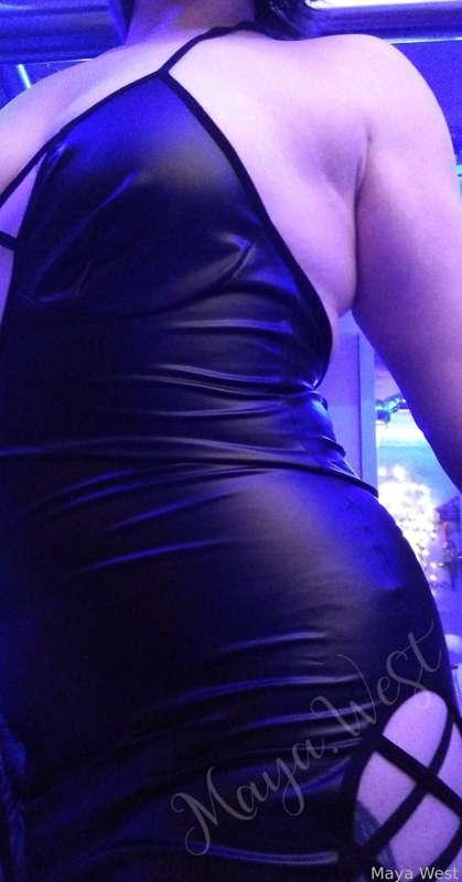✨✨✨

#bbw #alt #tattoos #nipplepiercings #pierced #piercings #solo #naturaltits #bigtits #bigass #brunette #pleather #leather #shiny 