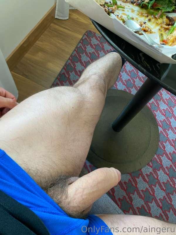 Dinner anyone ? 😈