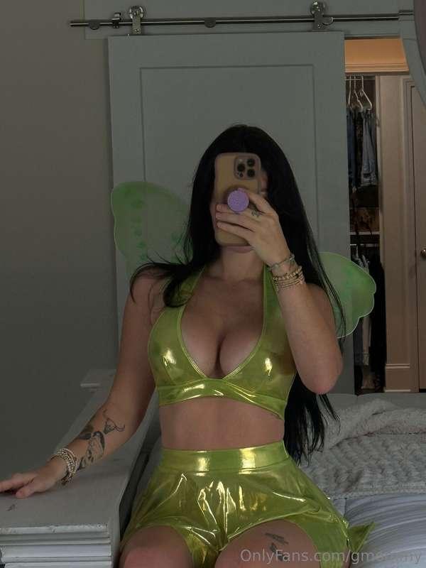 spooky szn is right around the corner and i need a number of..