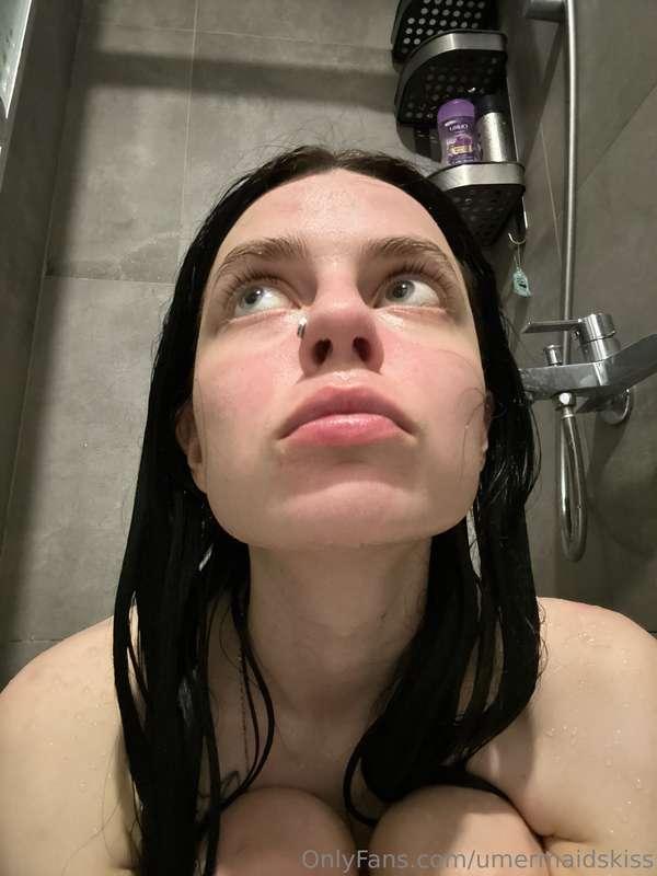 The shower is the best place to get lost in your thoughts 🫧✨..