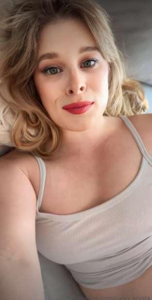 Dm me if your cock is up 😏