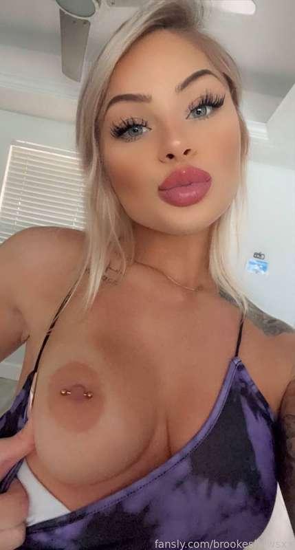 brookeshowsxx image #0
