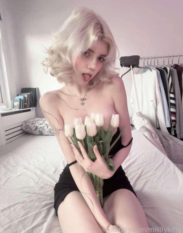 🤤💞✨

#young #petite #cute #sweet #fyp #boobs #littleboobs #hot #ass #gfe #gamergirl #animegirl 