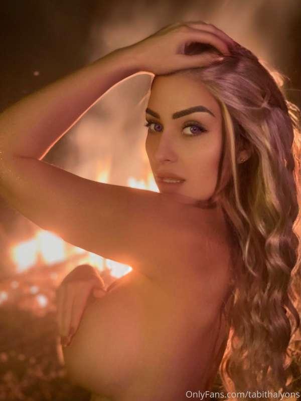 **DAENERYS SET** 
WARNING SHEER LINGERIE! Blame @irelandreid..