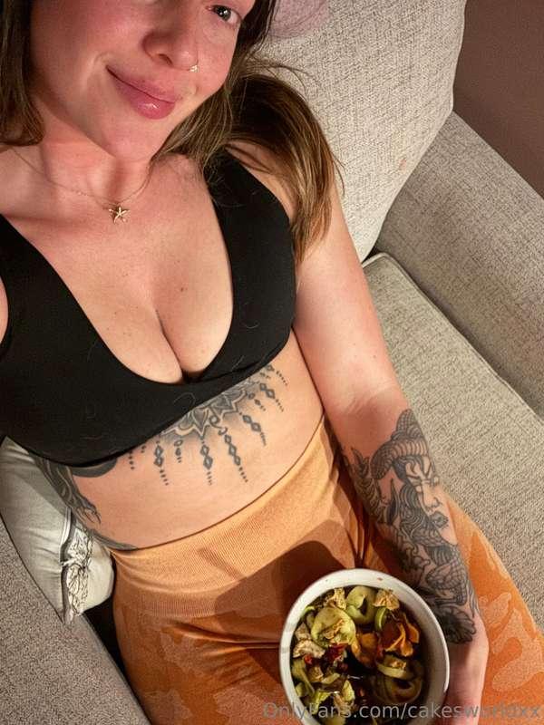 Finally feeding the 🍑