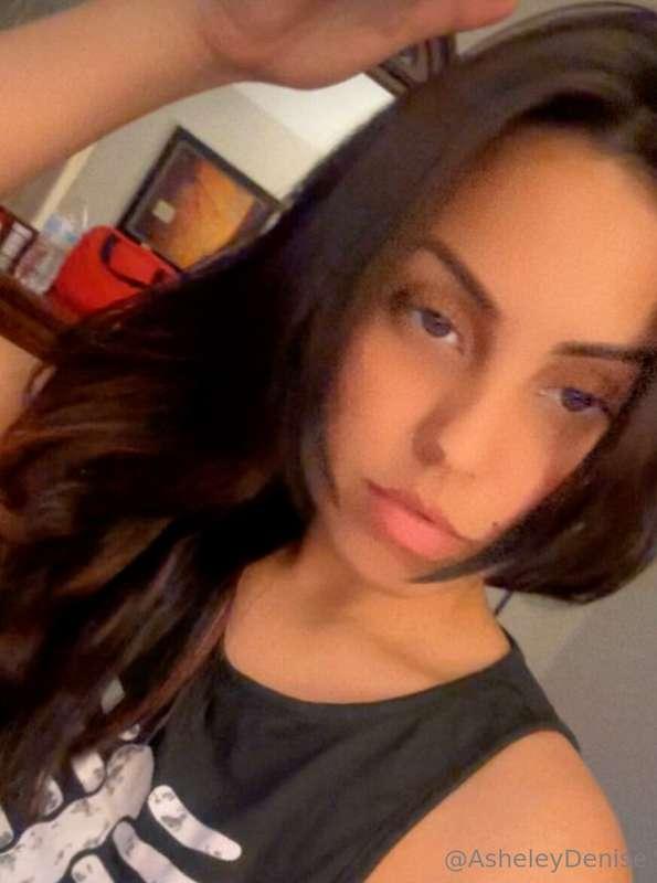 Horneynights: ( 5 min video for $3 ) I couldn’t help myself ..