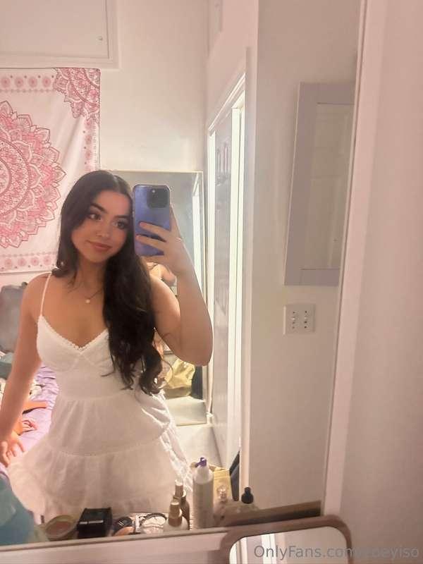 who's ready 2 give me that princess treatment 👑👑