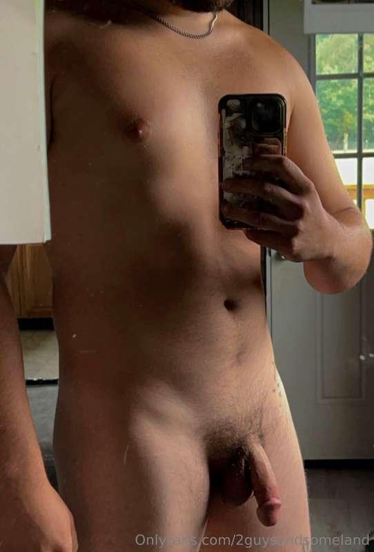 2guysandsomeland image #4