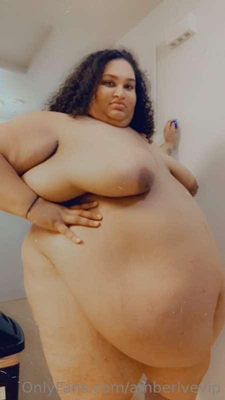 Brb playing with my pussy 🤤