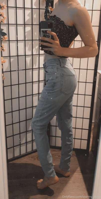 stormy_buns image #0