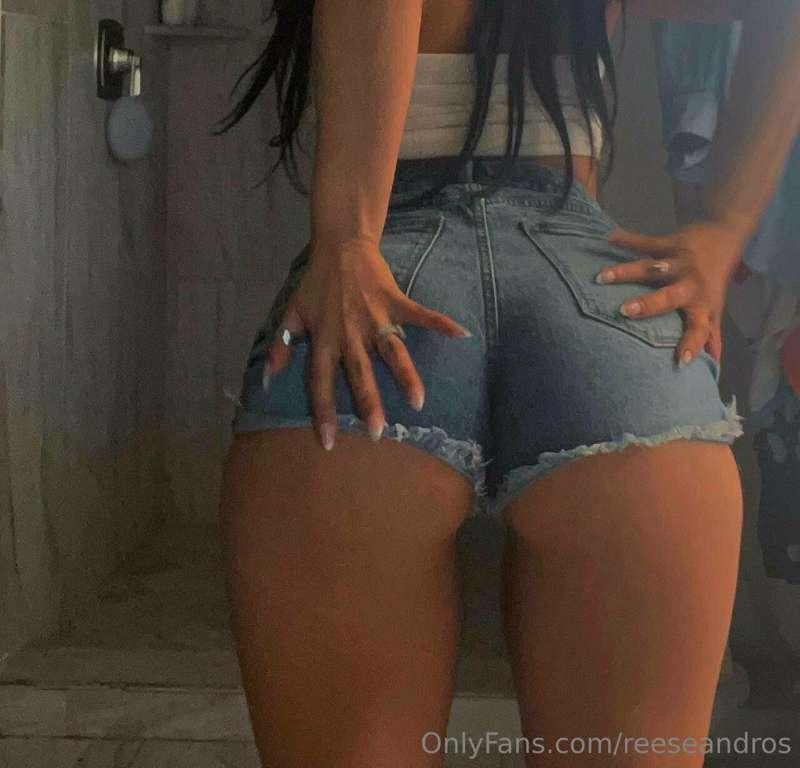 do guys still like thigh gaps?