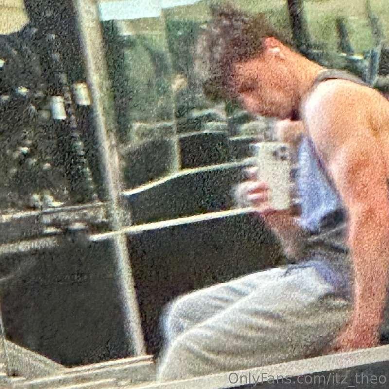 Just got back from the gym had to take some pics🤭 while I wa..