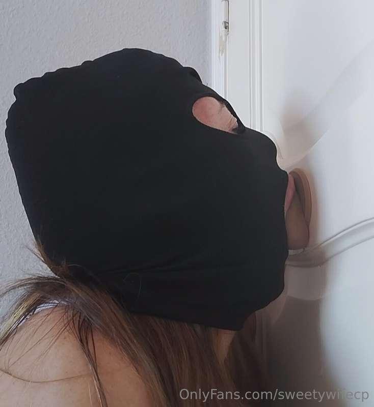 🐷🔞ingoio il mio dildo fino in fondo 🔞🐷
Vuoi vedere il filmat..