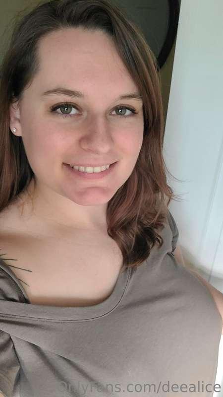 Happy Friday everyone! Finished unloading the groceries. Wis..