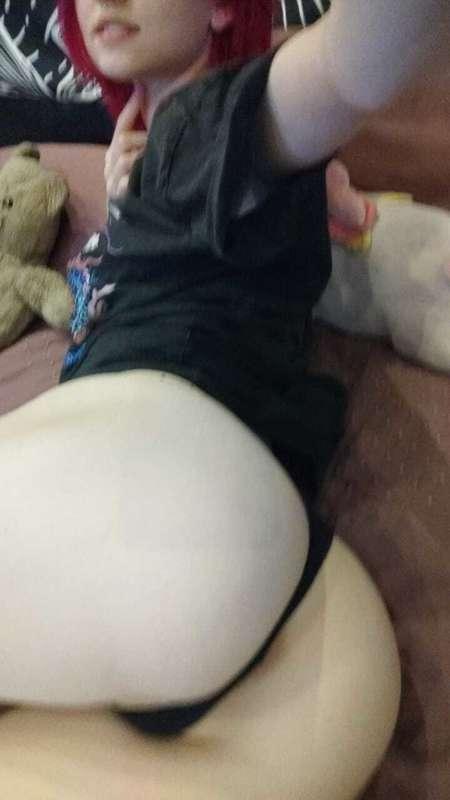 here's just about every body part ;) casual pics for you xx