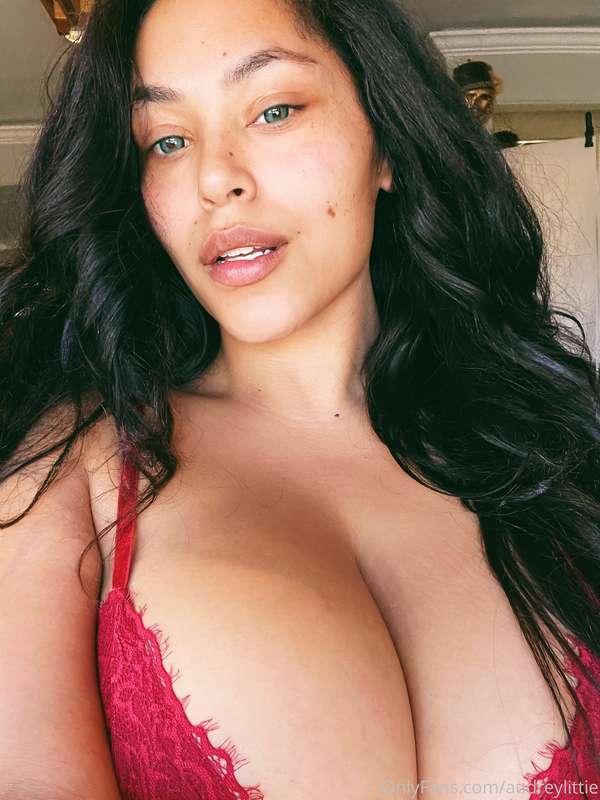 Fuck I’m pretty 🌺 