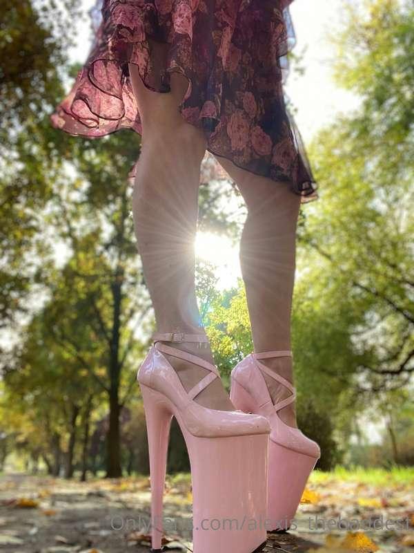 Pink 10inch pumps 💁🏻‍♀️