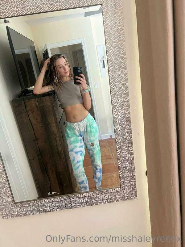 Good morning! Wanna score points with me??? Get the Starbuck..