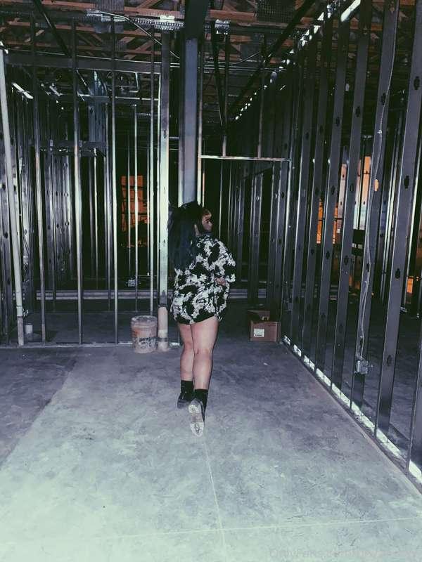 here’s the pg pic from my construction site night, next will..