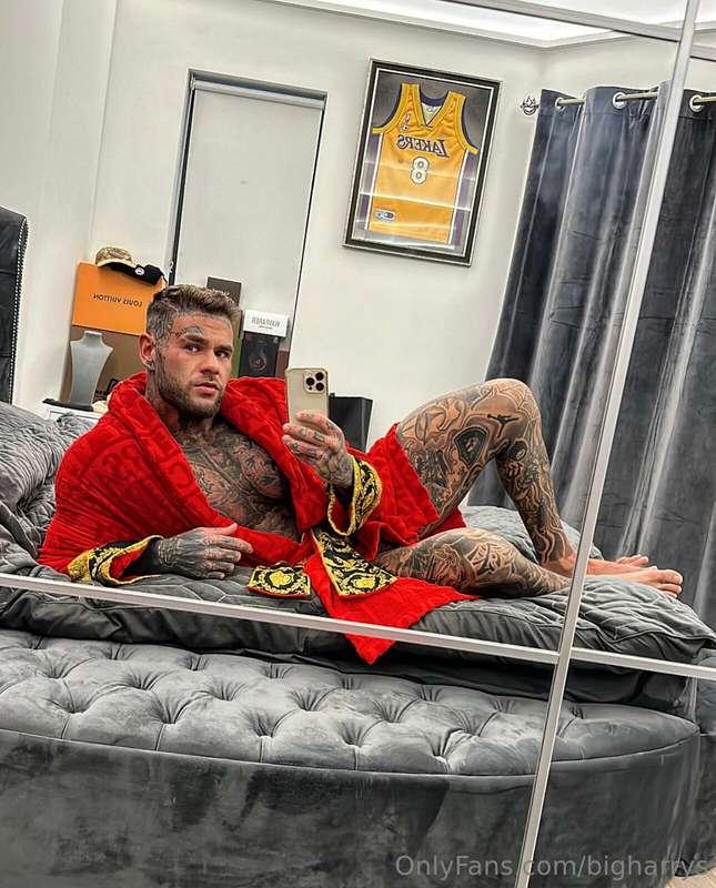 Good morning 🥵 Netflix and chill?😈