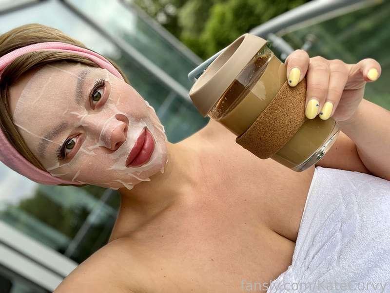 katecurvy image #0