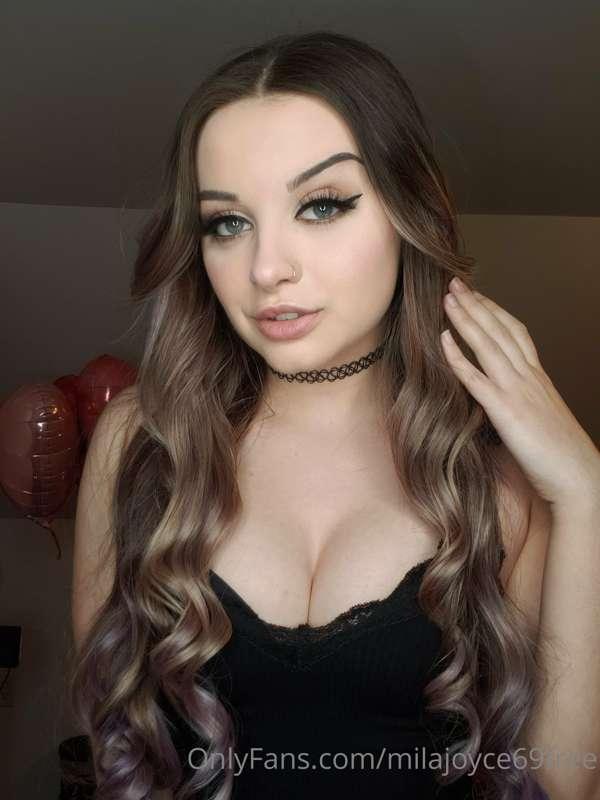 I'm a dirty little slut at heart..see it all happen here on ..