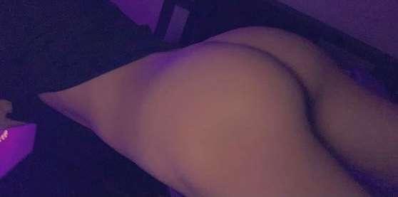 Twink cheeks
