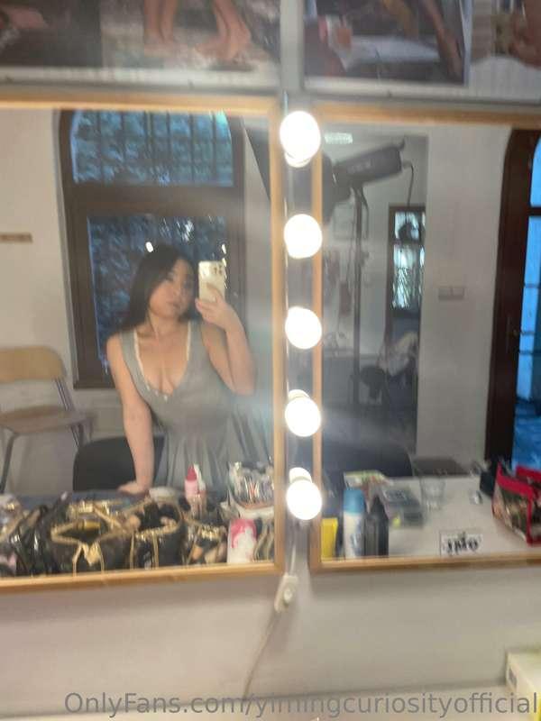 Makeup room!!!! 
Your girl is being a star today 😘😘😘💕💕