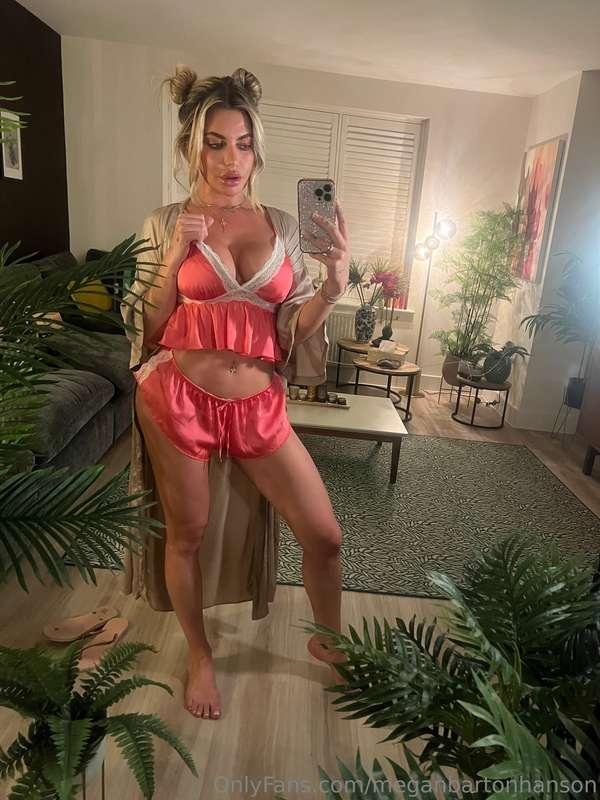 Pink to make the boys 😉 💋 