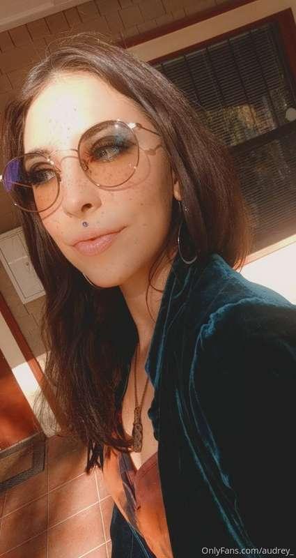 I got my new prescription glasses and I love themmmm😍