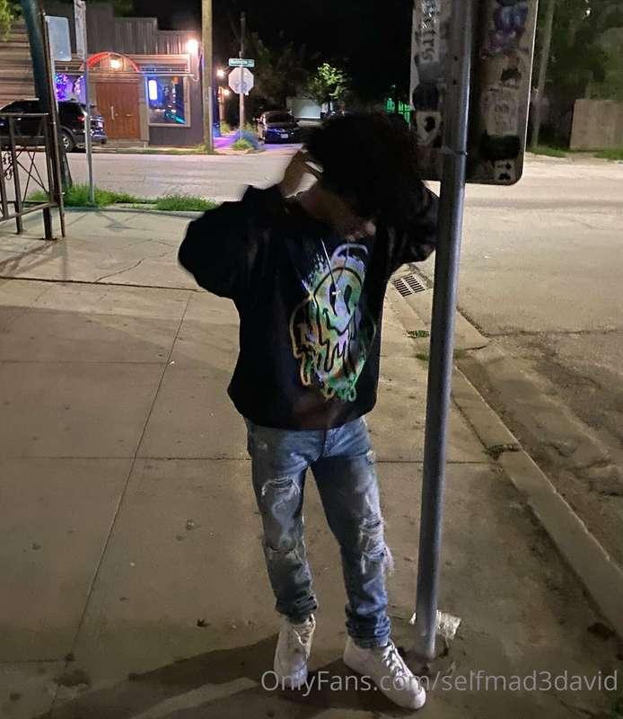 that money in my hand put it right on yo head ;)