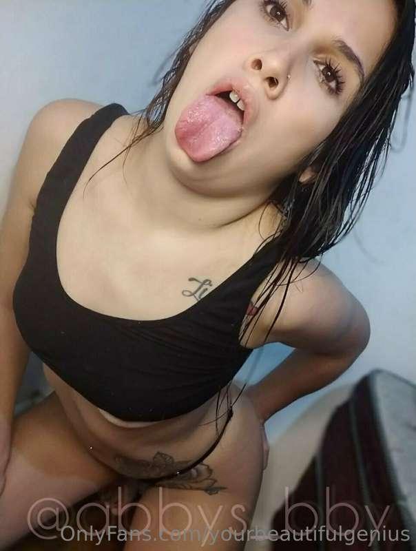 🟢🅵🆁🅴🅴 🅾🅽🅻🅸🅽🅴 🅽🅾🆆 🟢
@abbys_bby 💘 @abbys_bby 💘
𝐇𝐨𝐭𝐭 𝐛𝐫𝐮𝐧𝐞𝐭𝐭𝐞 𝐰..