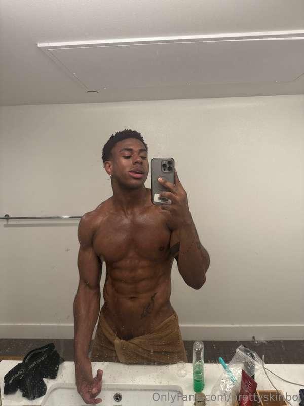 prettyskinboi main image